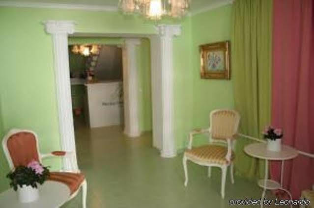 Hotel Nelisse Bucarest Extérieur photo