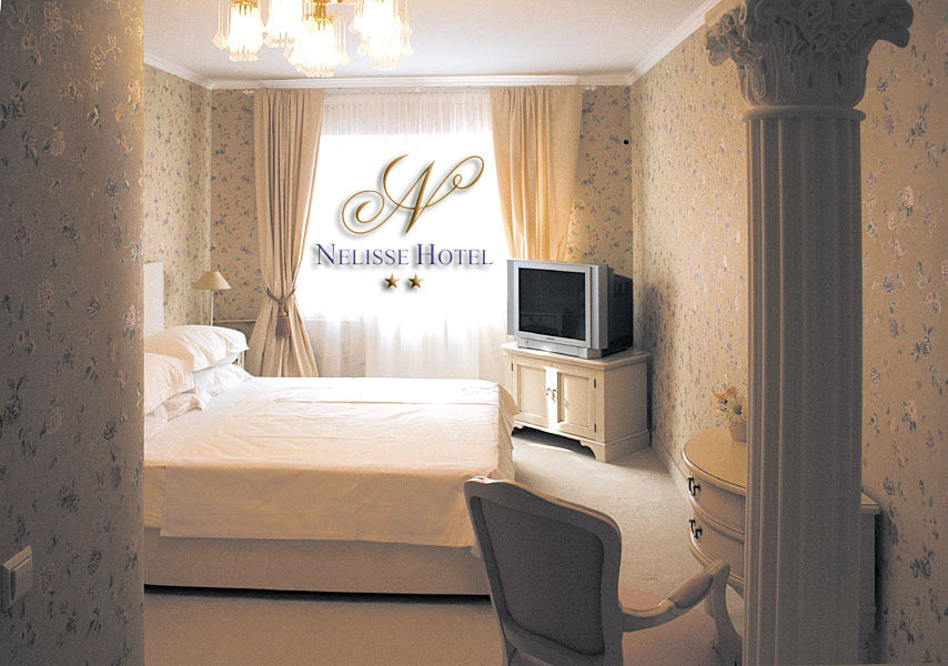 Hotel Nelisse Bucarest Chambre photo